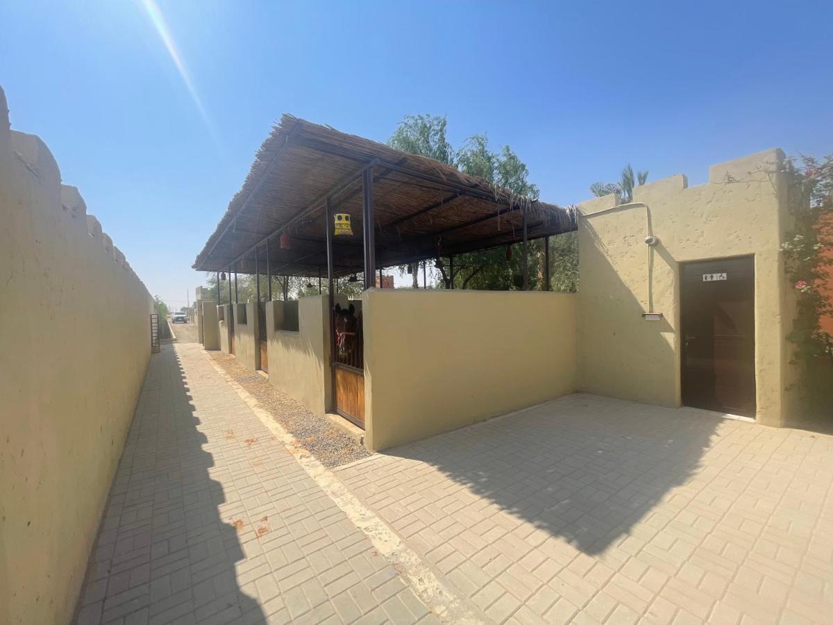 Al Bait Resort With Private Swimming Pools -Hrs Stables Al Hamraniyah Exteriör bild